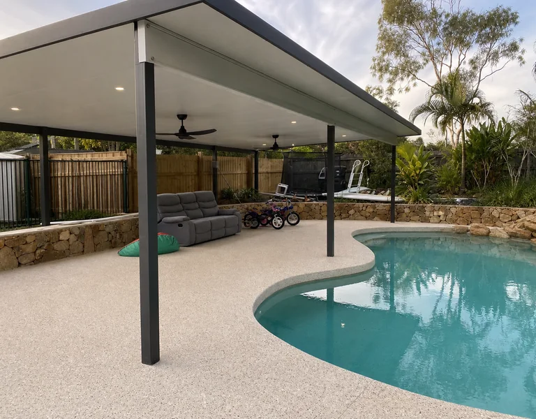 Concrete alfresco and patio area